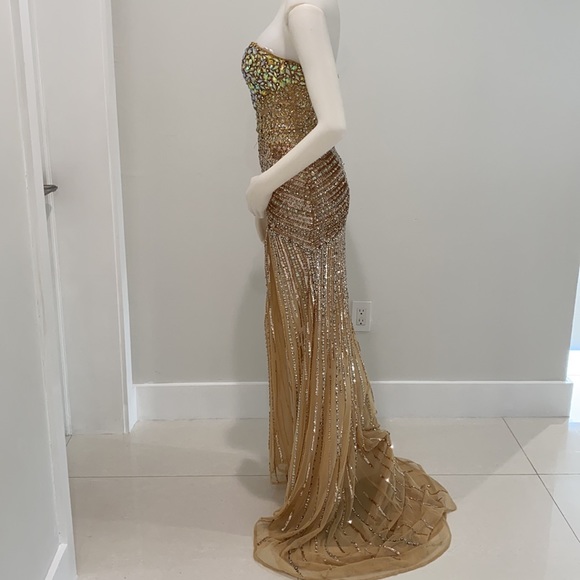 Promo Dress - Picture 2 of 3